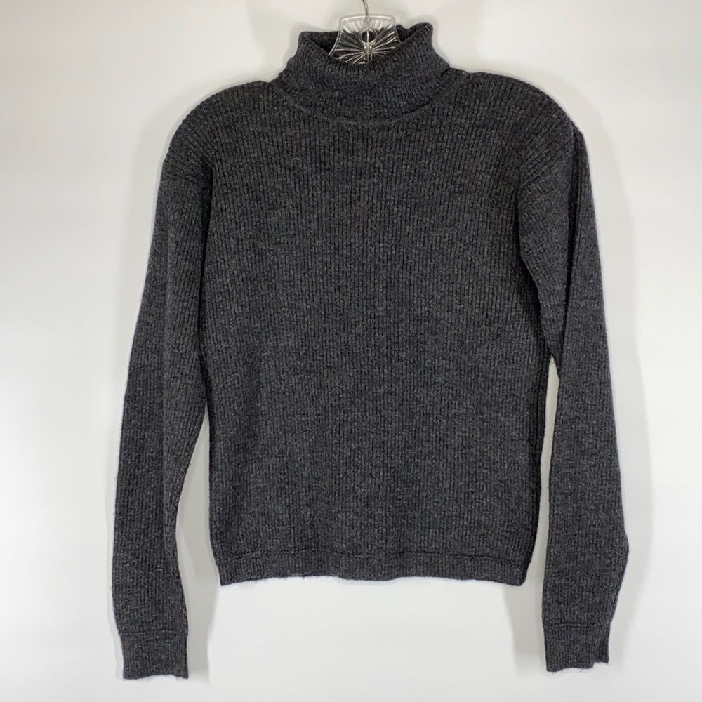 Revue Merino Wool Gray Turtleneck Sweater
